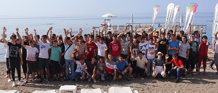 Başarılı Öğrencilere Yaz Tatili Hediyesi Zeytinburnu Belediyesi’nden…