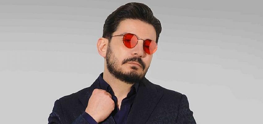 ''Burak Han''dan profesyonel ilk adım!