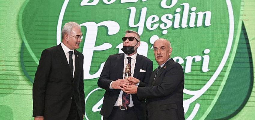 Metin Şentürk’e ‘En Çevreci Sanatçı’ Ödülü